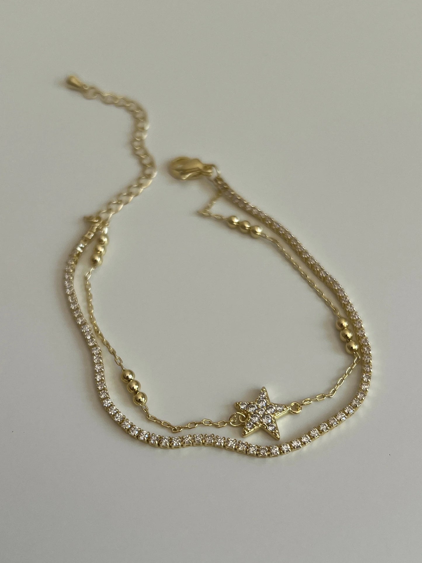 Gold Rengi Zirkon Taşlı Yıldız Model İki Sıra Kadın Bileklik
