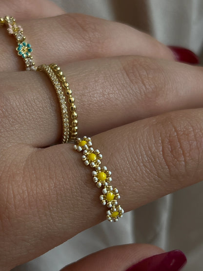 Gold Rengi Sıralı Papatya Model Kadın Yüzük