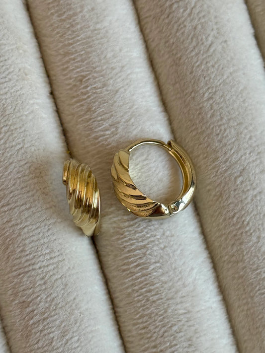 Gold Rengi Burgu Model Xupıng Kadın Küpe
