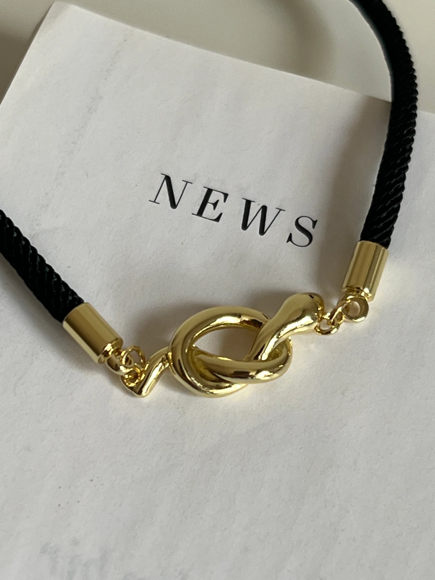 Gold Rengi Detaylı İp Kadın Bileklik