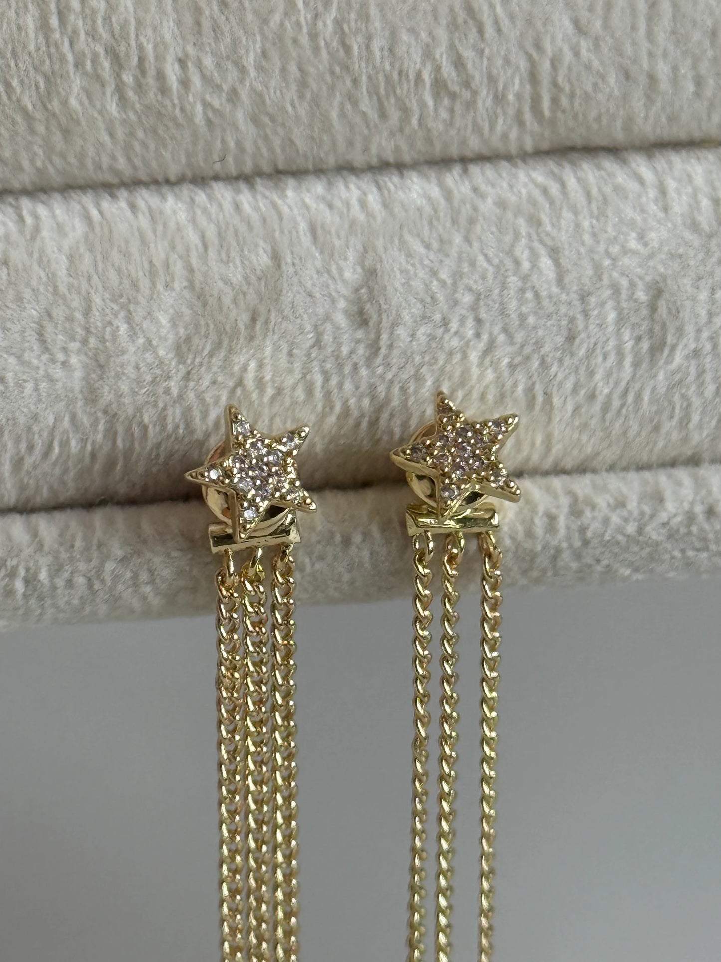 Gold Rengi Ay Ve Yıldız Sallantılı Kadın Küpe