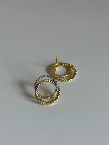 Gold Rengi İkili Yuvarlak Model Kadın Küpe