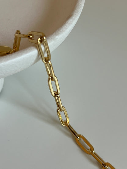 Gold Rengi Zincir Model Kadın Bileklik