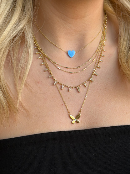 Gold Rengi Zincirli Opal Taşlı Kalp Model Kadın Kolye