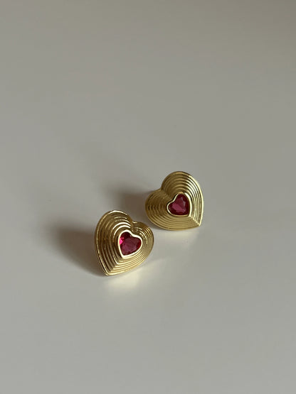 Gold Rengi Renkli Taşlı Kalp Model Kadın Küpe