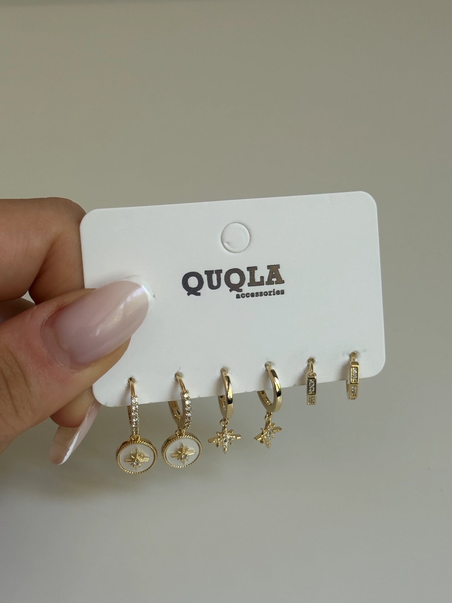 Gold Rengi Kutup Yıldızı Model Set Küpe