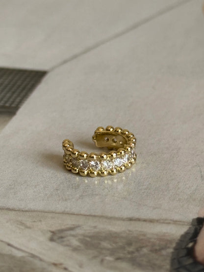 Gold Rengi Taşlı Kadın Kıkırdak Küpe