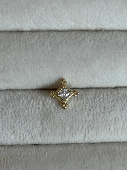 Gold Rengi 925 Ayar Gümüş Piercing