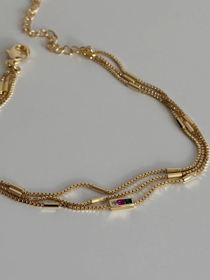 Gold Rengi Renkli Taşlı Üç Sıra Kadın Bileklik