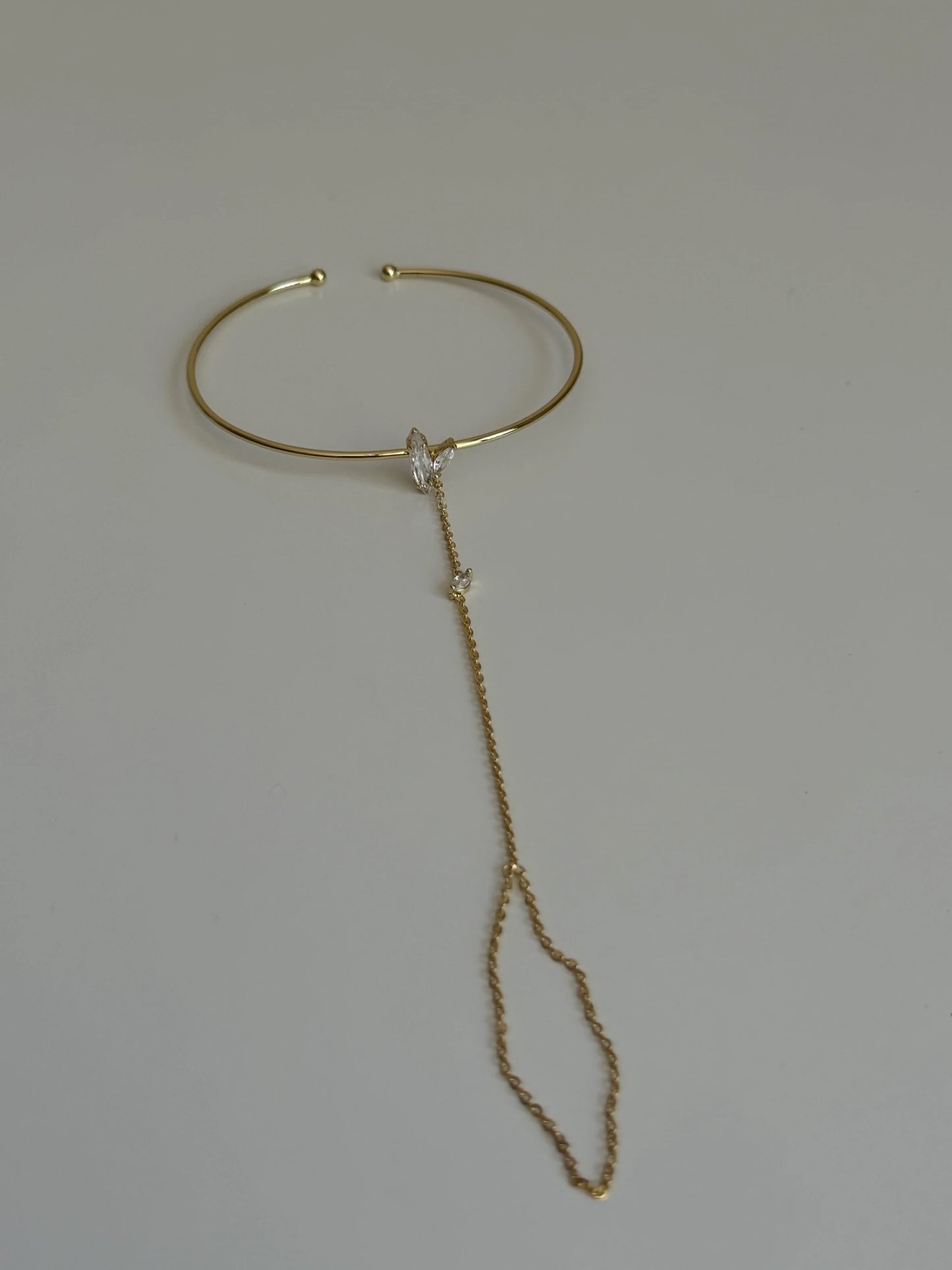 Gold Rengi Taşlı Kelepçeli Şahmeran