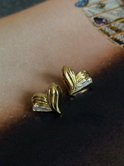 Gold Rengi Kalp Model Kadın Küpe