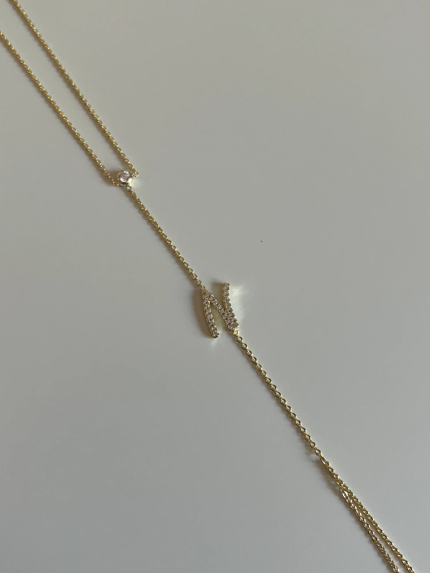 Gold Rengi Zirkon Taşlı Harf Kadın Şahmeran