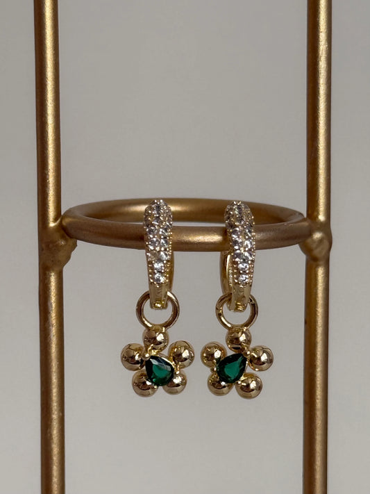Gold Rengi Renkli Taşlı Çiçek Model Sallantılı Kadın Küpe
