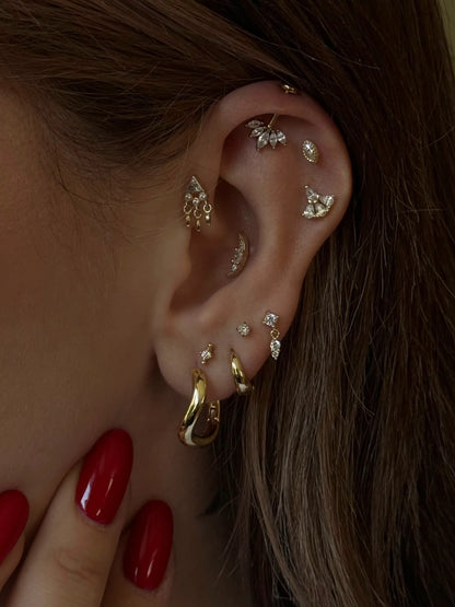 Gold Rengi Taşlı Vertical Helix Piercing