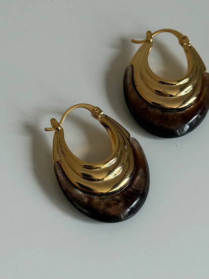 Gold Rengi Oval Taşlı Kadın Küpe