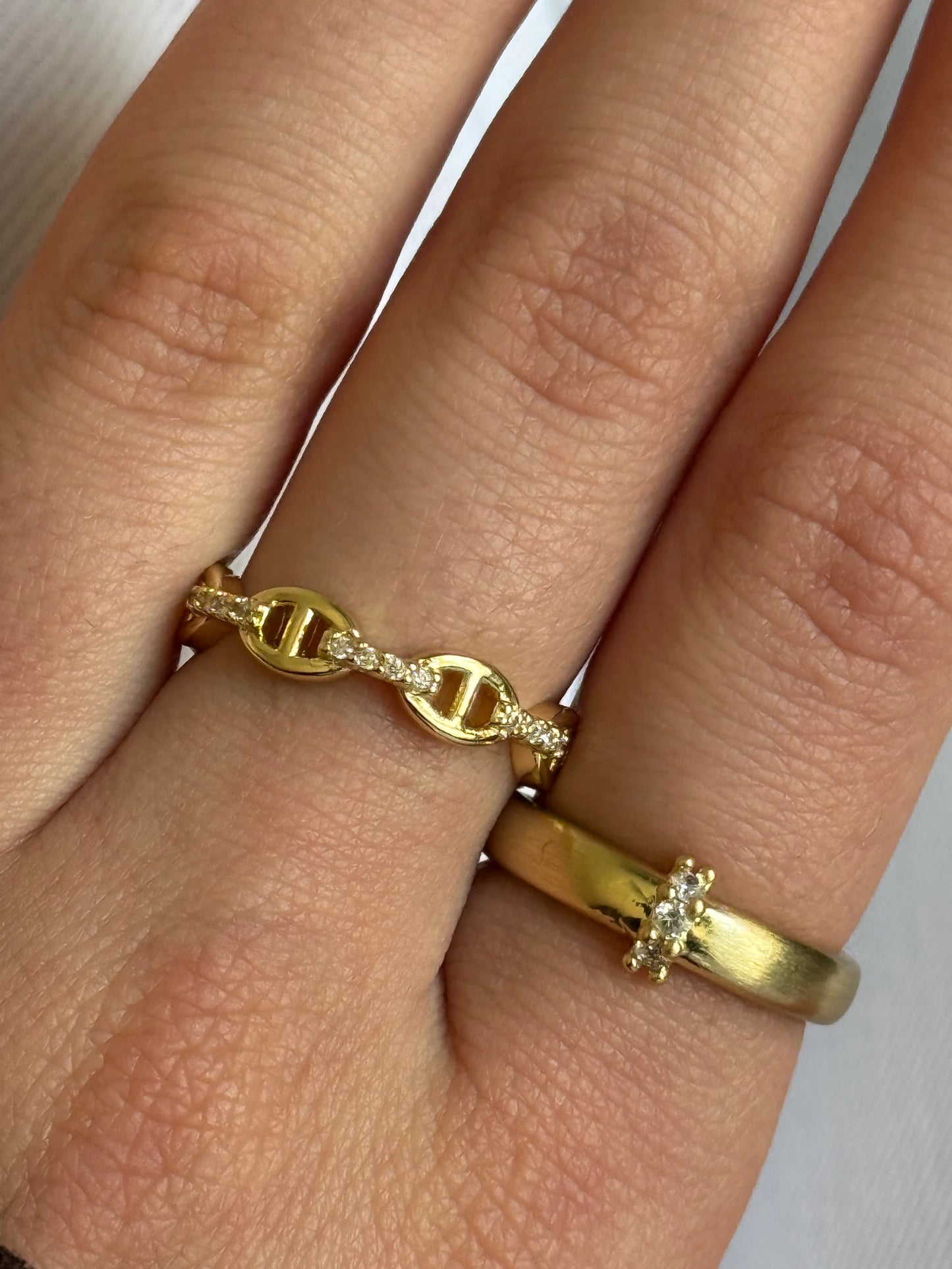 Gold Rengi Elips Model Kadın Yüzük