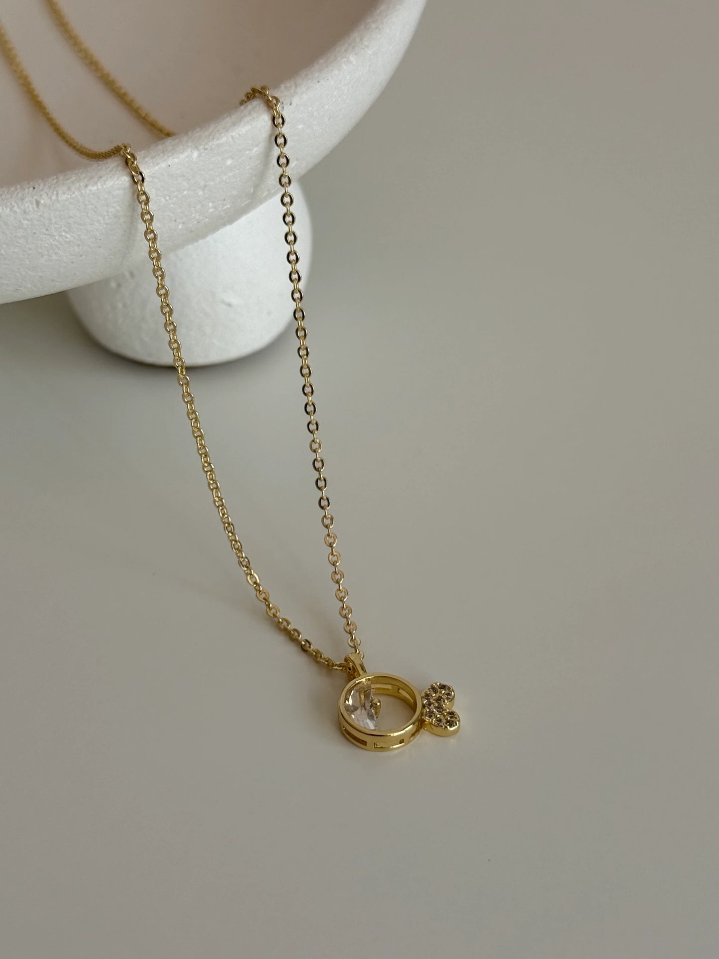 Gold Rengi Yuvarlak Model Kadın Kolye