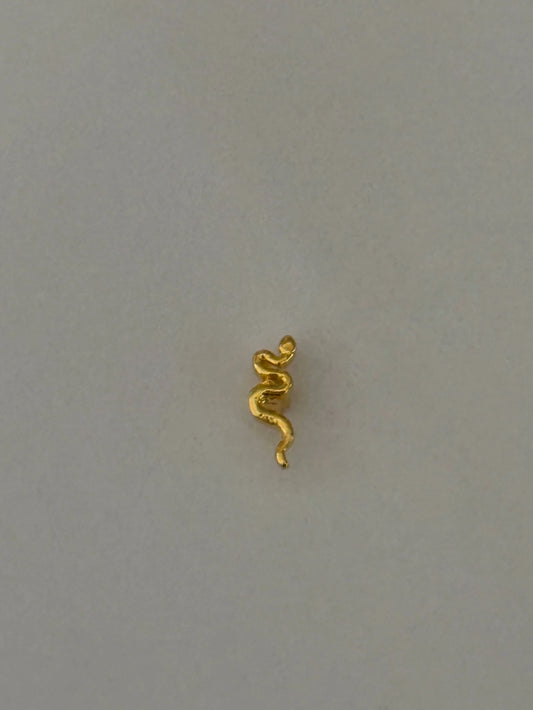 Gold Rengi Yılan Figürlü Kadın Piercing
