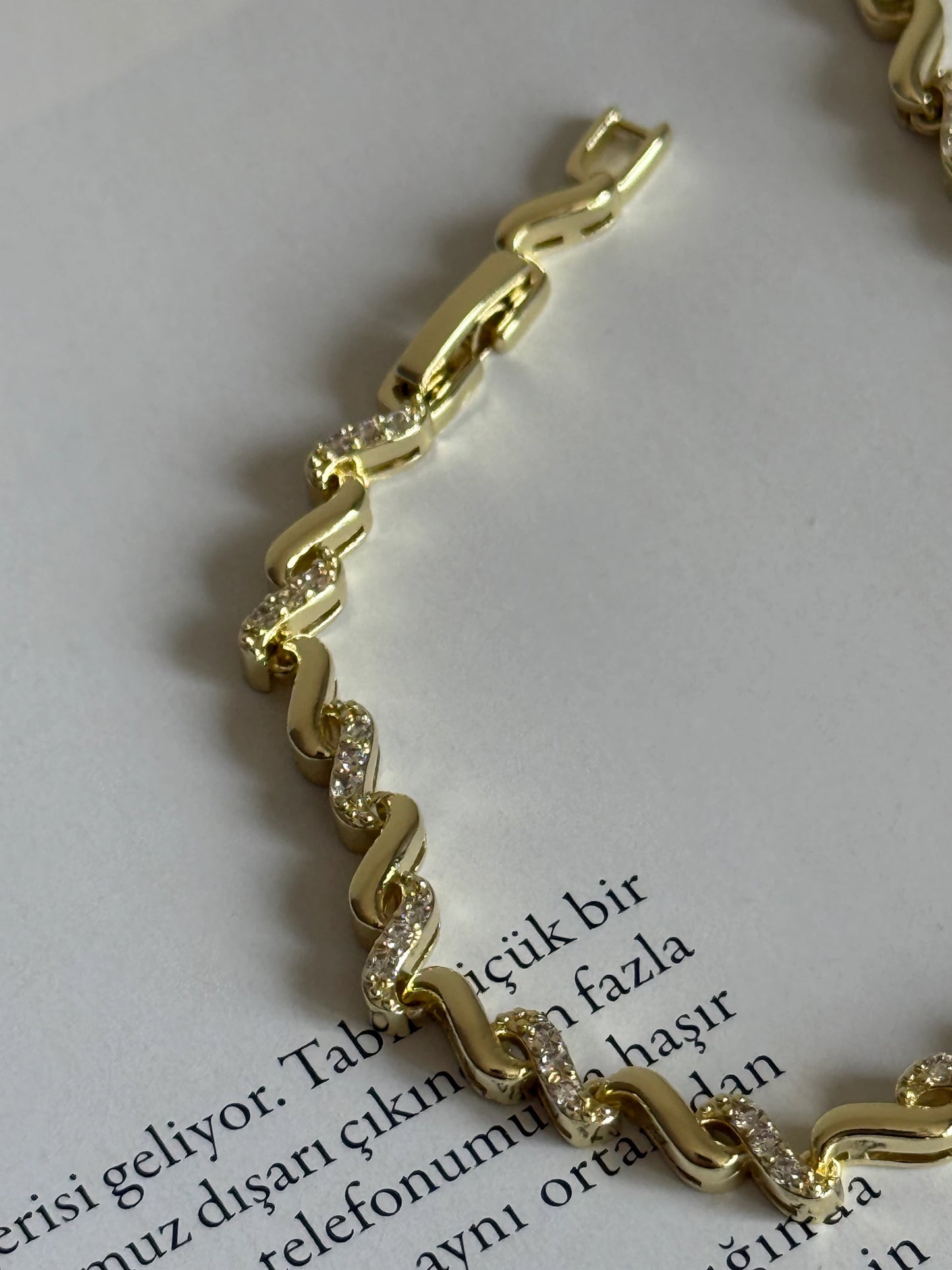 Gold Rengi Dalga model Kadın Bileklik