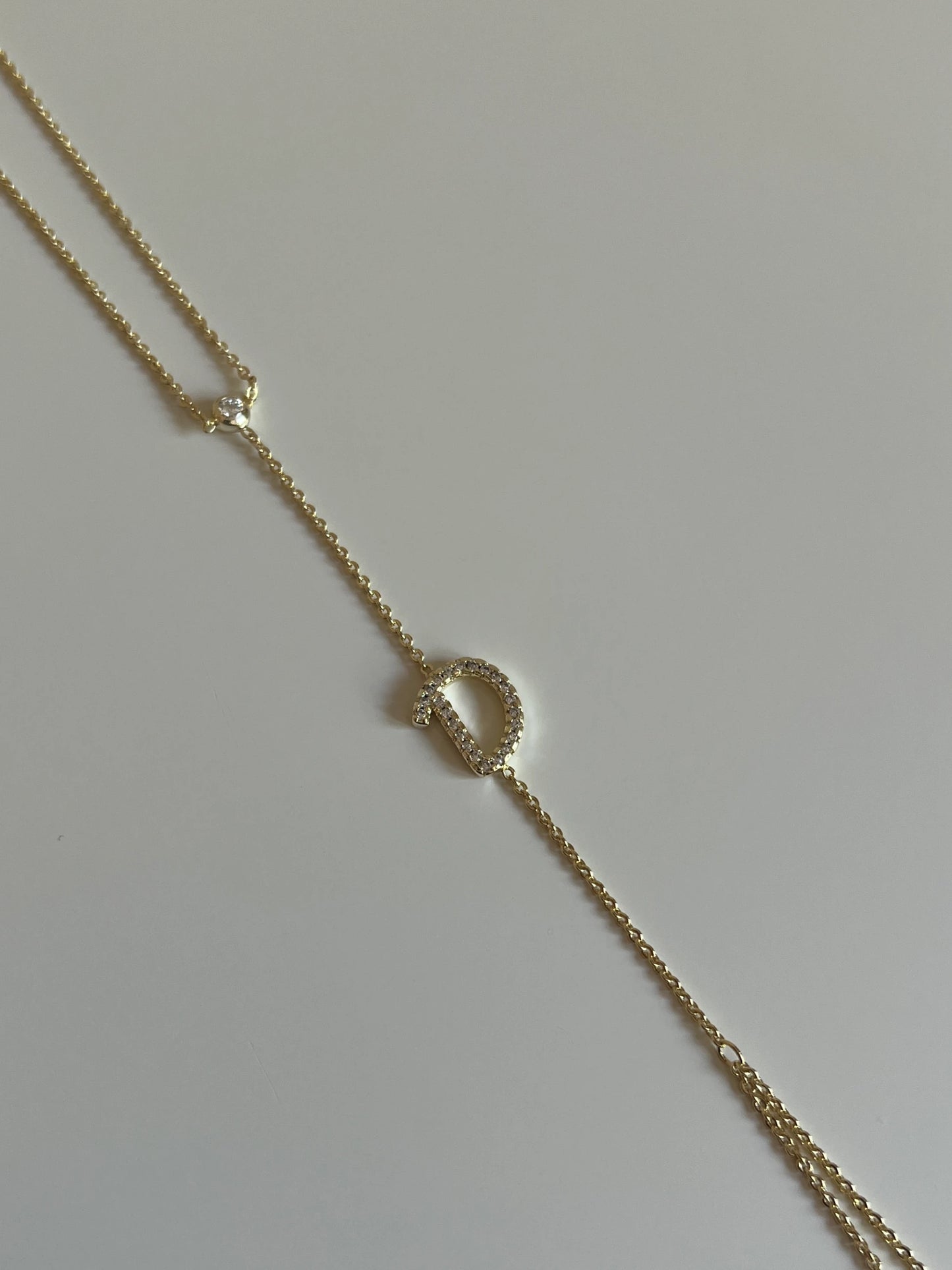 Gold Rengi Zirkon Taşlı Harf Kadın Şahmeran