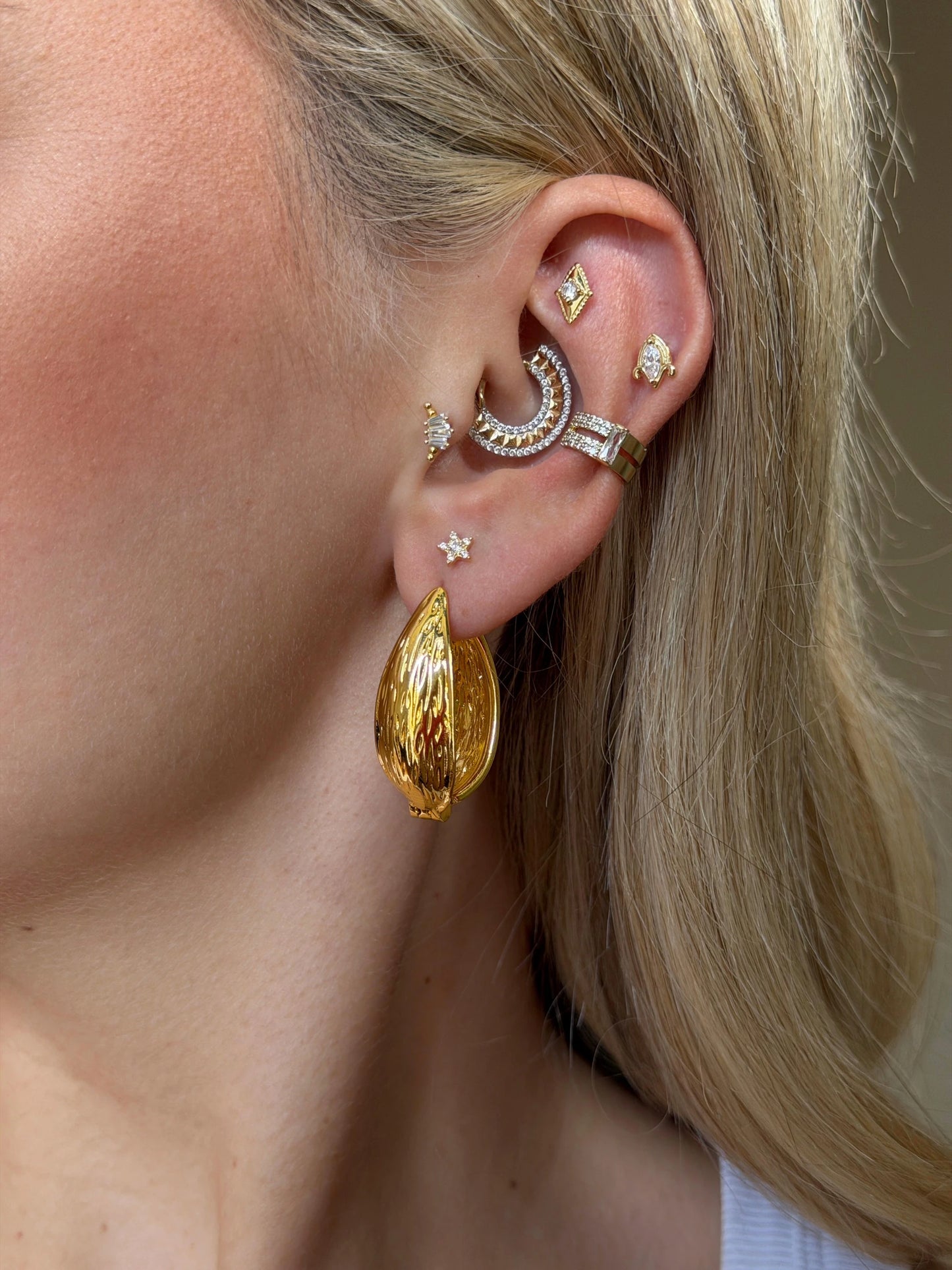 Gold Rengi 925 Ayar Gümüş Piercing