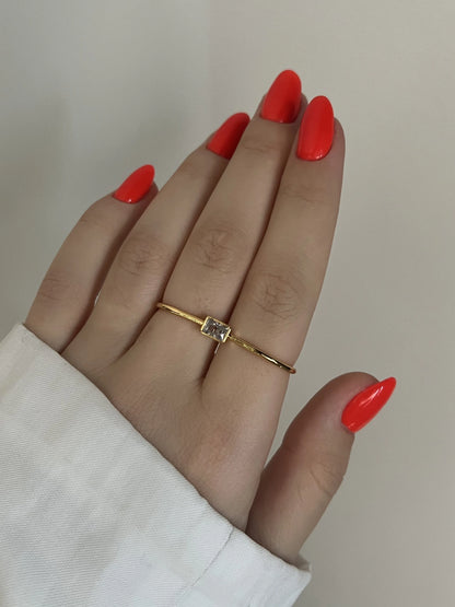 Gold Rengi Zirkon Taşlı Geniş Yüzük