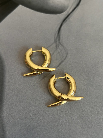Gold Rengi Kadın Küpe